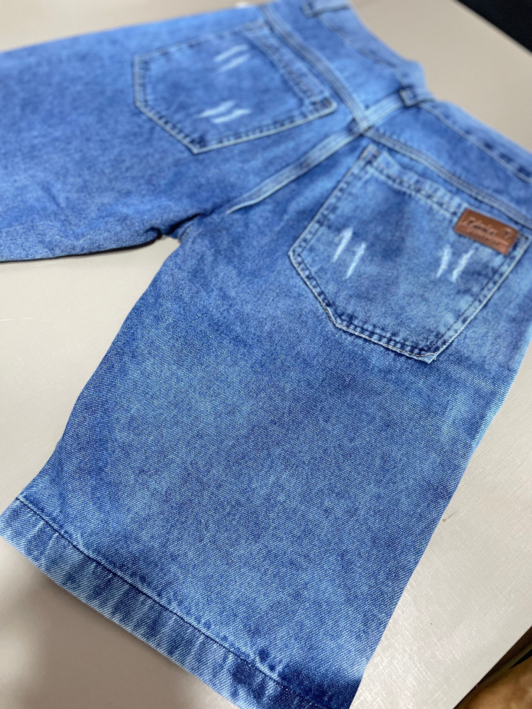 BERMUDA JEANS