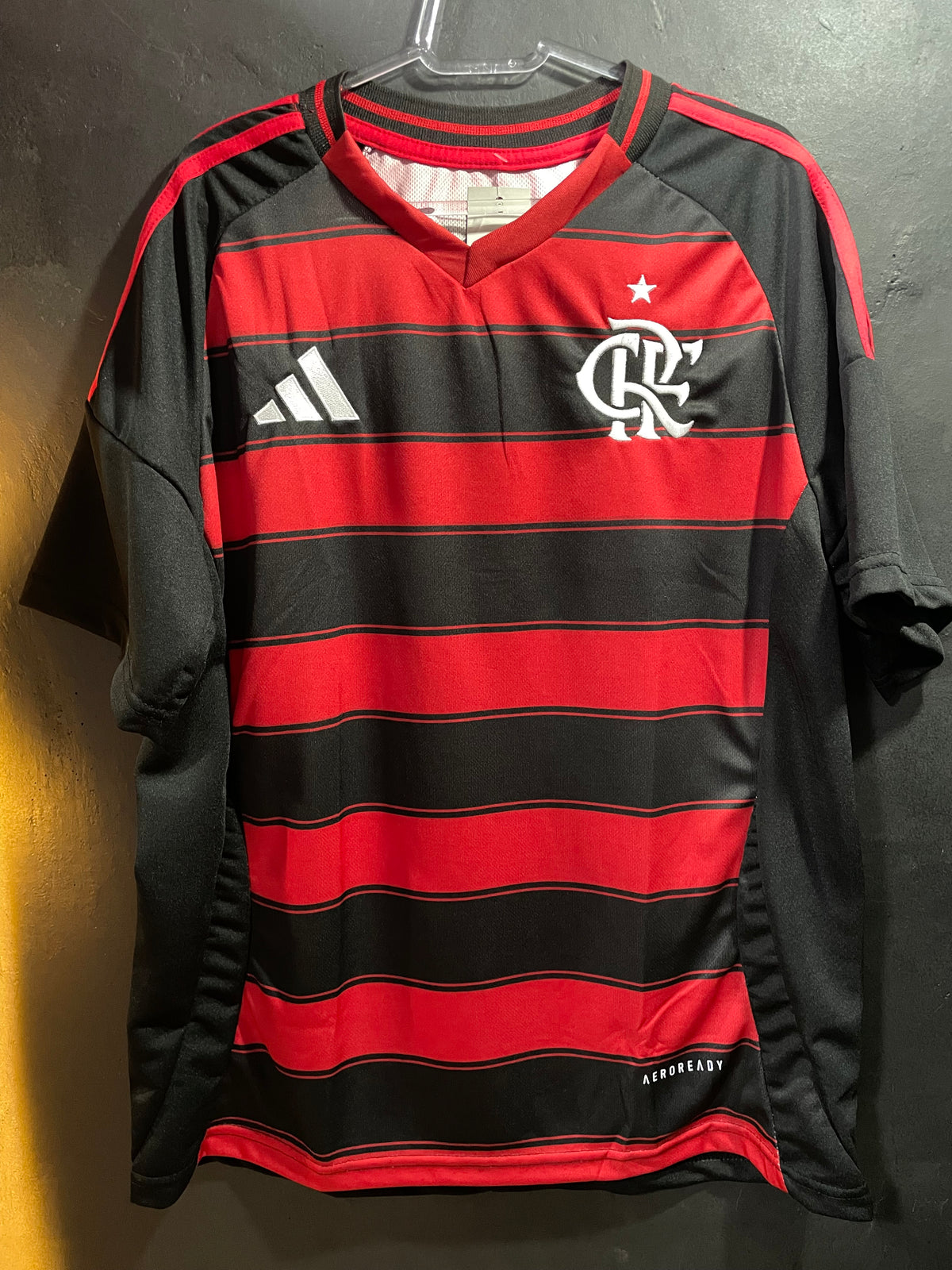 CAMISA DO FLAMENGO 24/25 PRIMEIRA LINHA RUBRO NEGRA