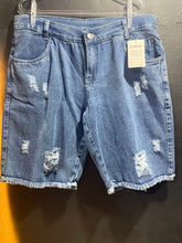 BERMUDA JEANS