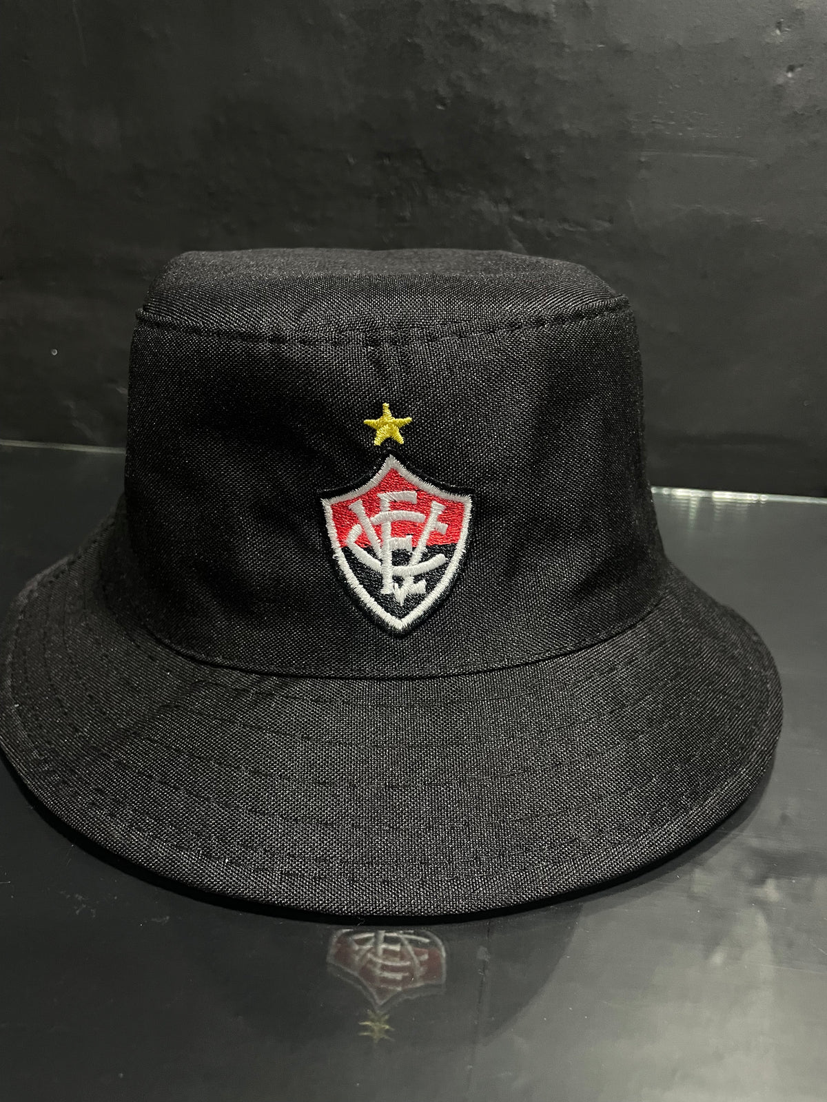 BONÉ BUCKET DO VITÓRIA